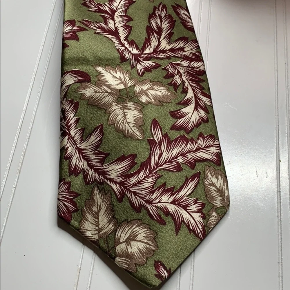 Bill Blass vintage silk tie